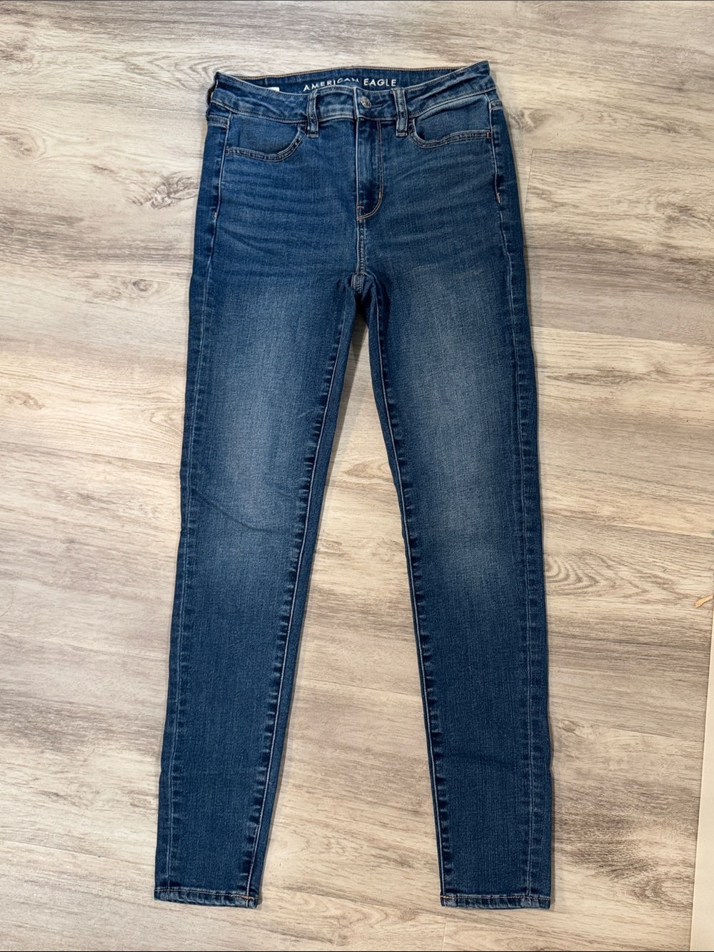 American Eagle Outfitters high rise Skinny Jeans in Dark Blue Wash size 4
